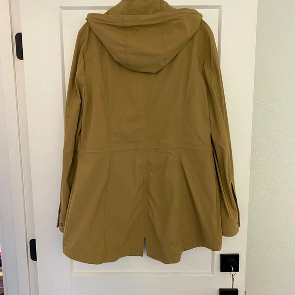 LL Bean Women’s jacket - Picture 2 of 7